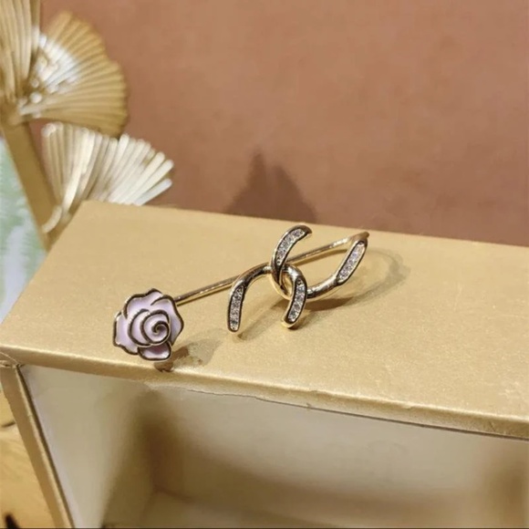 Dainty Painted Rose Ear Wrap - Picture 4 of 6